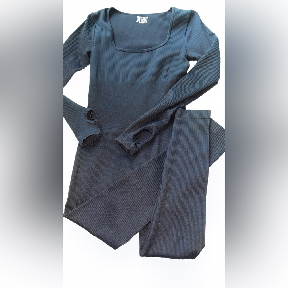 Viral OQQ Black Ribbed Bodysuit